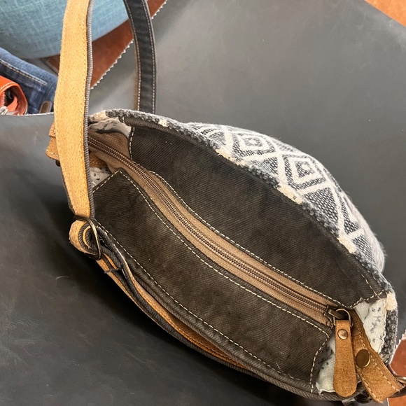 Myra Bag Azure Upcycled Canvas & Cowhide Leather Shoulder Bag NWOT - Picture 7 of 14